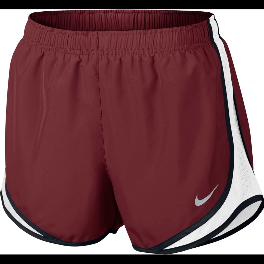 Nike Women’s Dry Tempo Running shorts, maroon